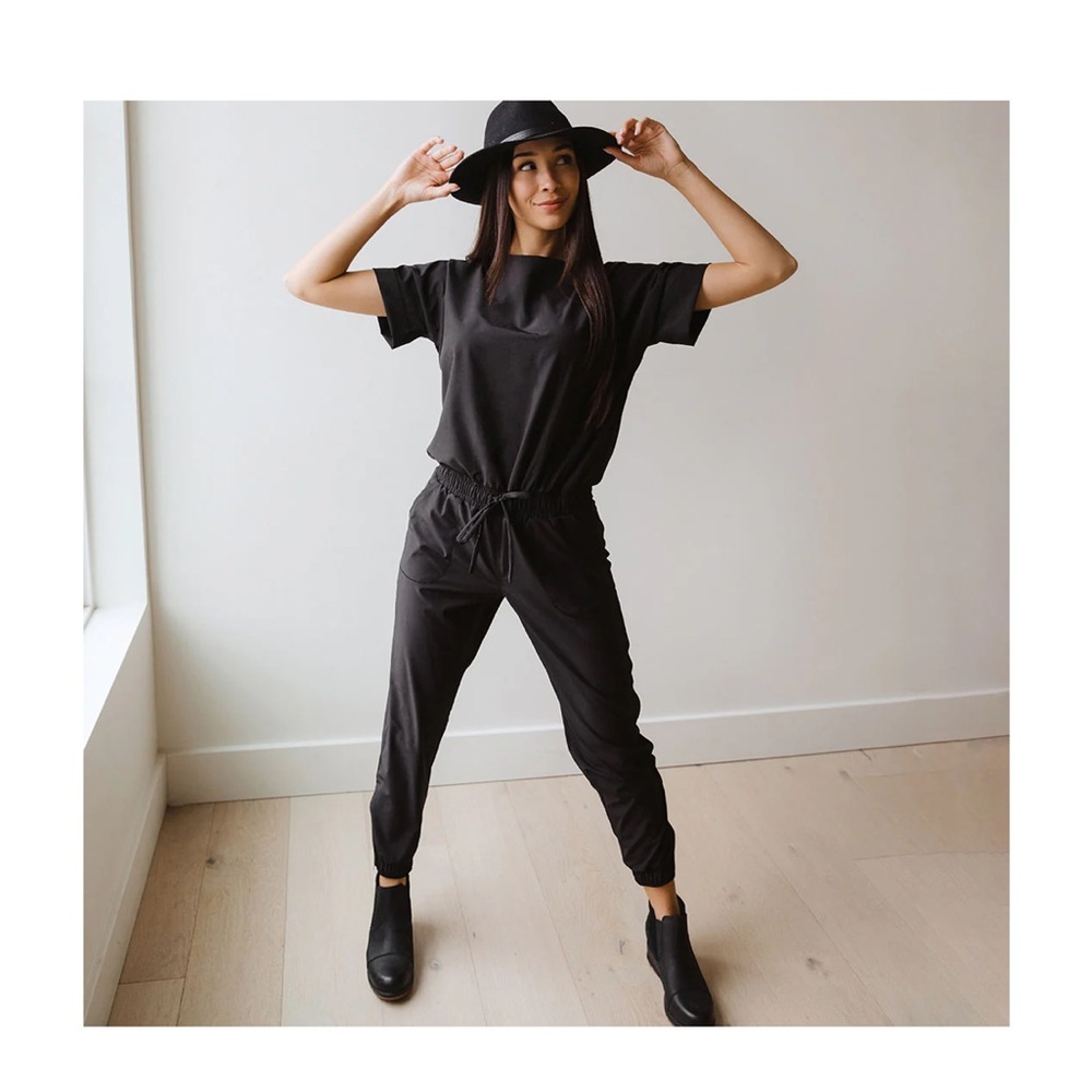 Albion Fit Everyday Jumpsuit, NWT